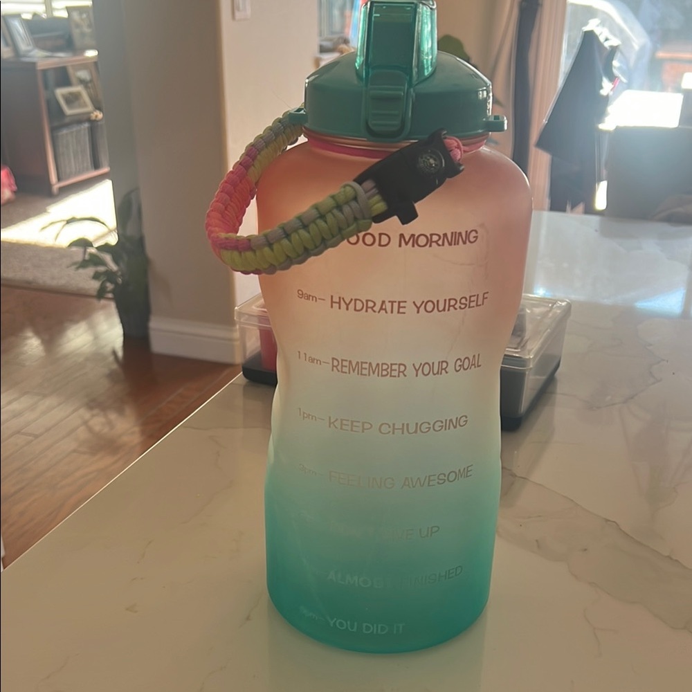 Gradient Motivational Water Bottle with Straw